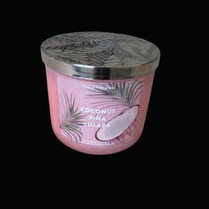 Bath & Body Works Three-Wick Candle - COCONUT PINA COLADA - NWT